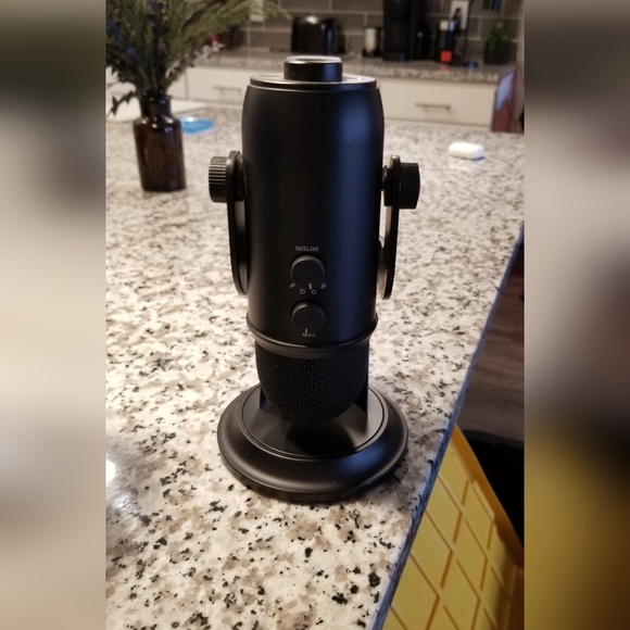 COPY - Blue Yeti microphone - Picture 2 of 4